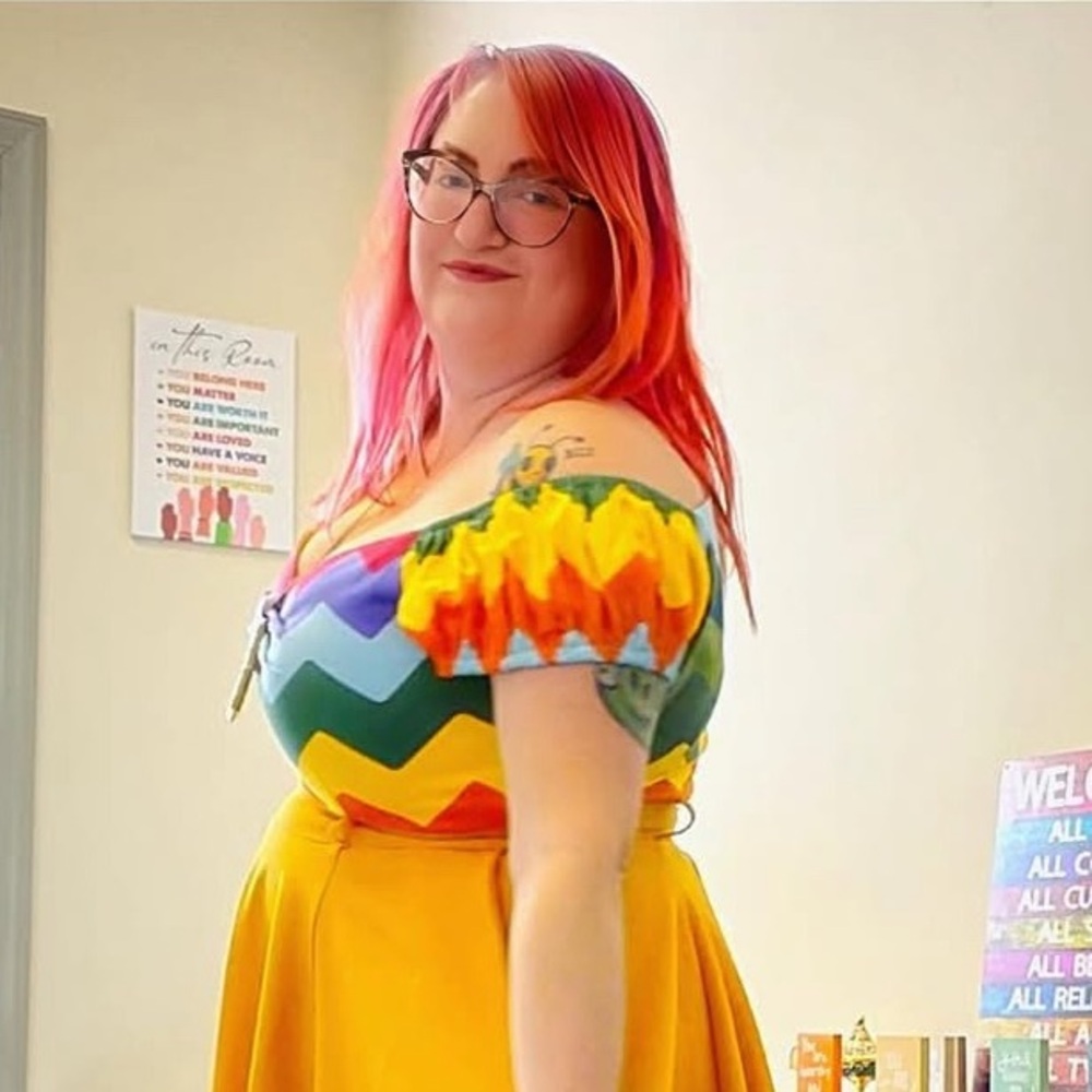 Collectif Colorful Chevron Women's Top